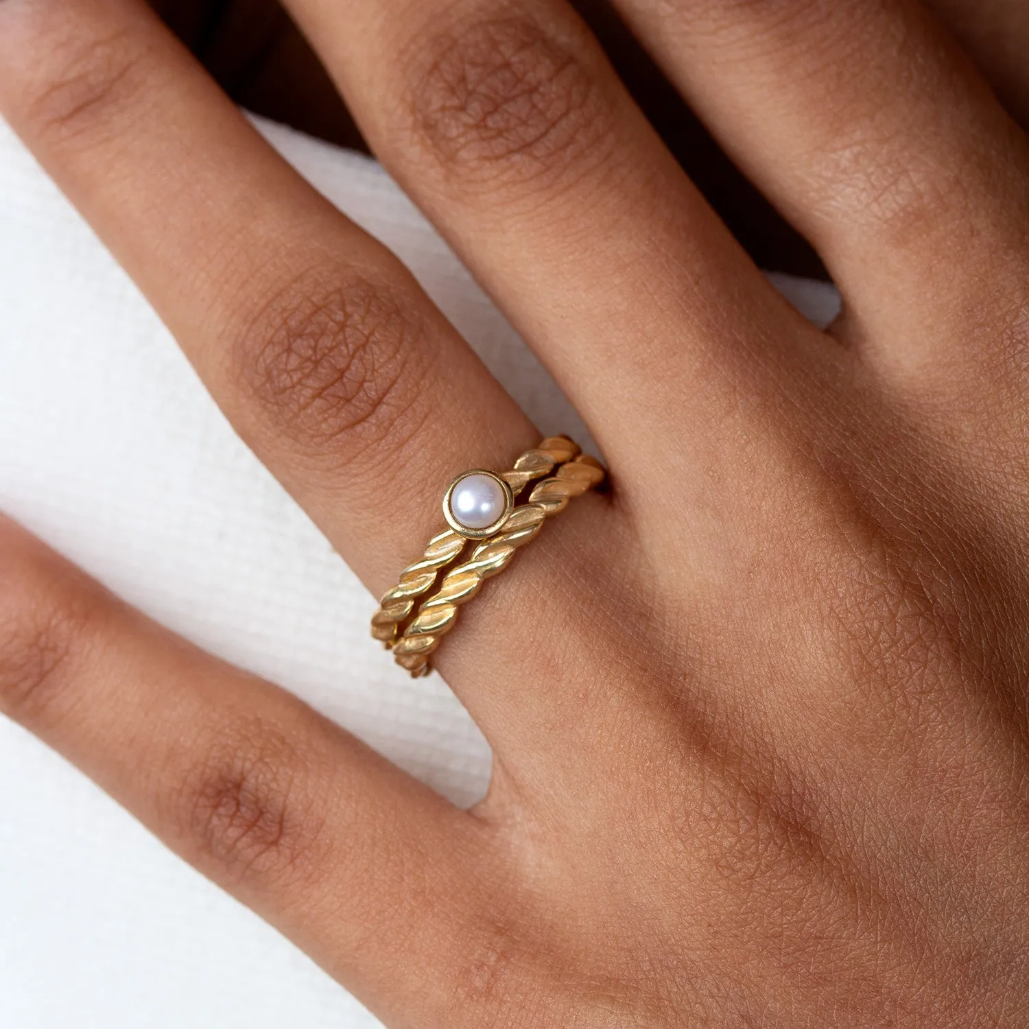 14k Gold Twist Narrative Ring